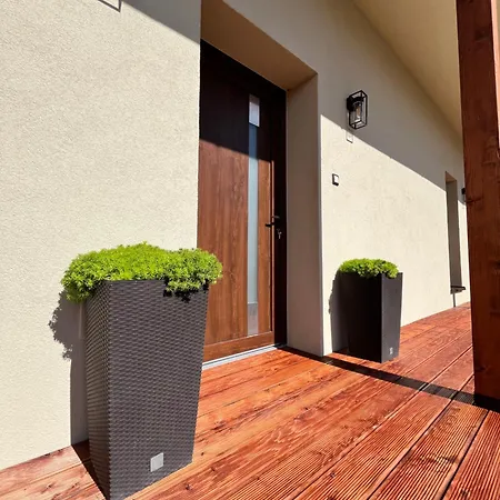 Living House *