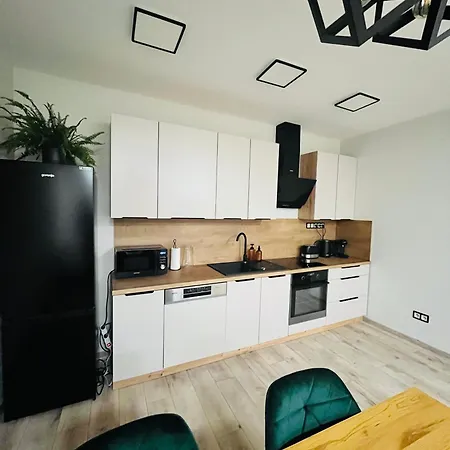 Living House Plesivec